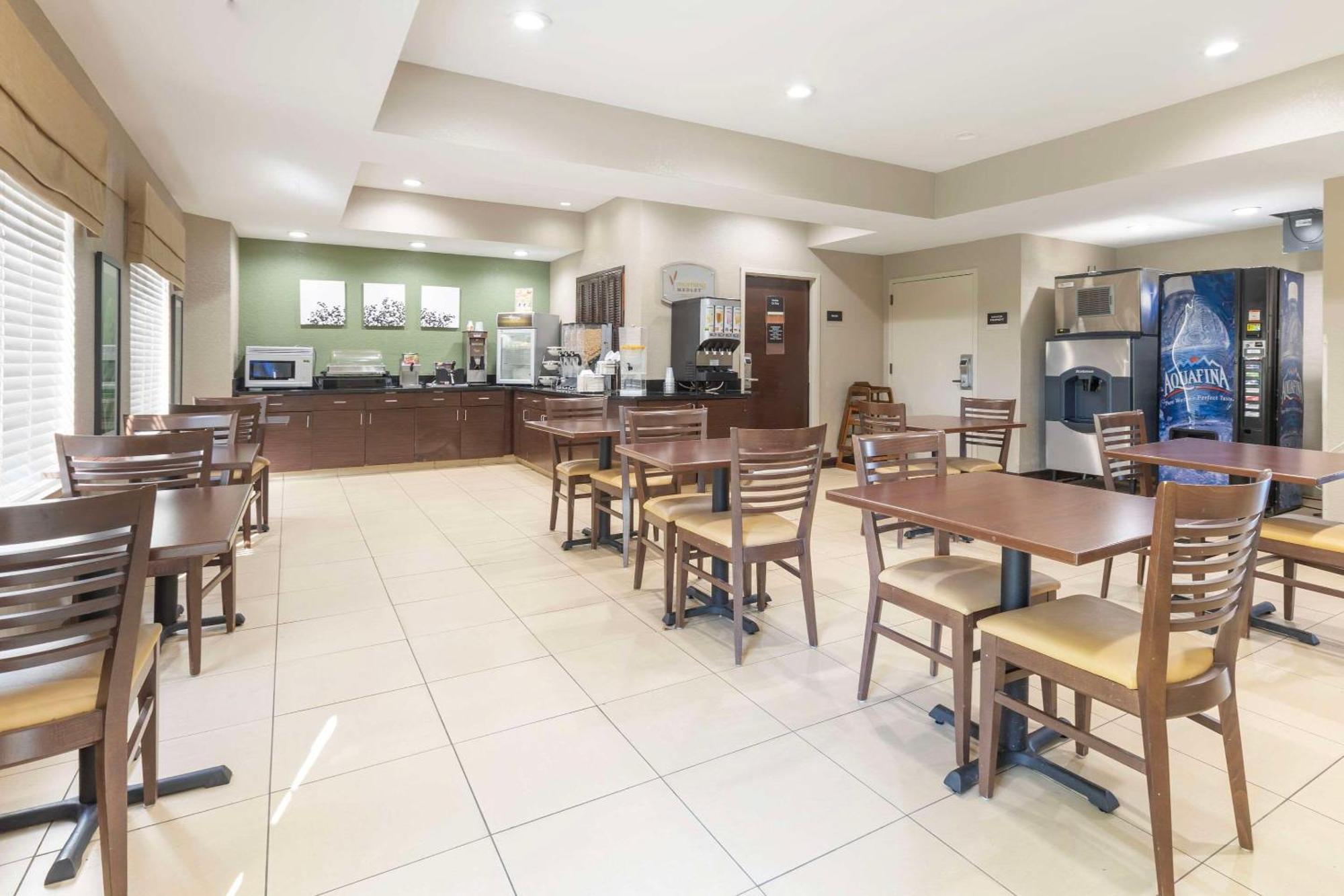 Sleep Inn Sumter Bagian luar foto